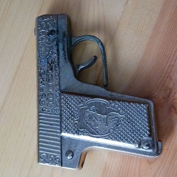 1960s Dick Tracy cap gun - Picture 2 of 3